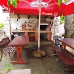 1 Apartman *